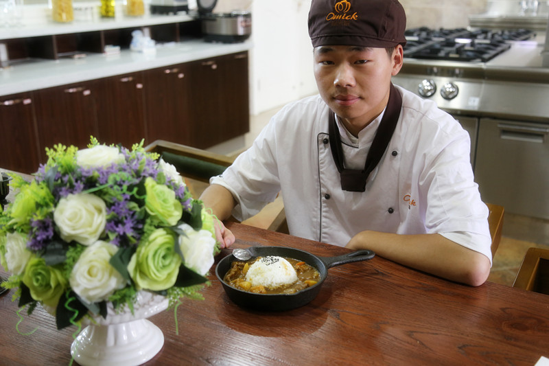 “美味学堂” —— 做最纯正的日式咖喱猪肉饭