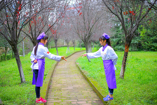 虽然没有鸟语花香，但它有献给大自然最含蓄的美