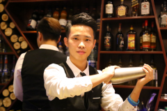调酒师职业培训——对武汉欧米奇的告白!